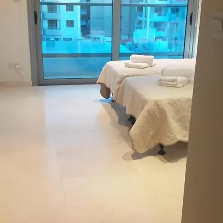 Horizon Luxury At Finikoudes Beach 304 Apartament *