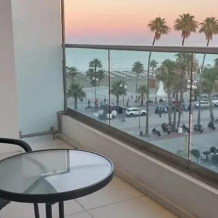 Apartment Horizon Luxury At Finikoudes Beach 304 Scala